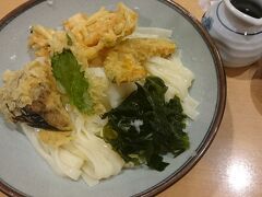 早速エスカできし麺。美味しい！！