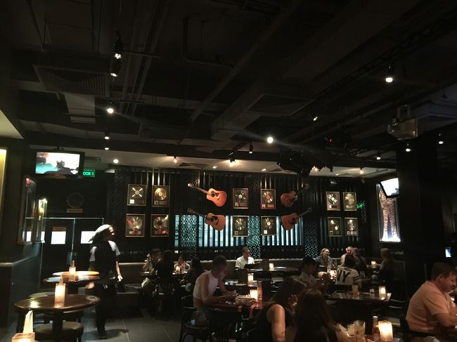 ハードロックカフェの雰囲気