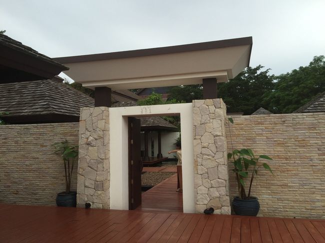 SPAフロントで手続き完了しますと、ご案内される最初の入り口です