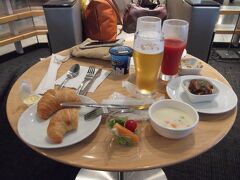 少し遅めの朝食です
