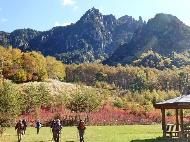 日本百名山 瑞牆山の紅葉 明野 須玉 山梨県 の旅行記 ブログ By ペコちゃんさん フォートラベル