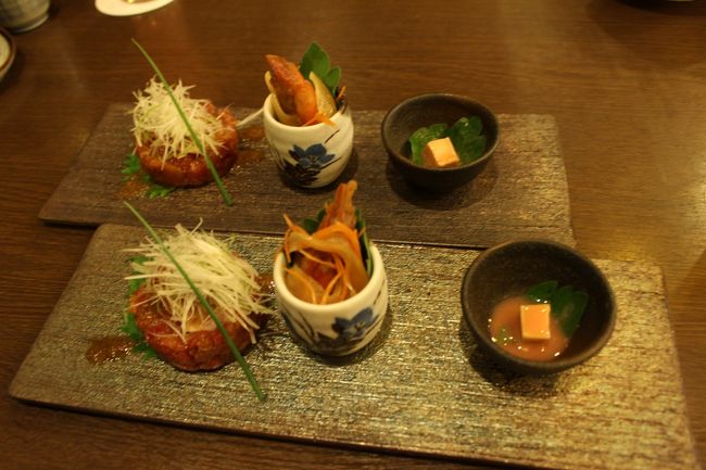 前菜です<br /><br />鮪のタルタル<br />甘エビ南蛮漬け<br />豆腐よう<br /><br />豆腐よう絶妙です