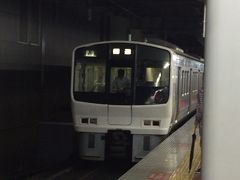 JR九州 811系
9:04頃に回送電車として南福岡方面に引き上げていきました。
