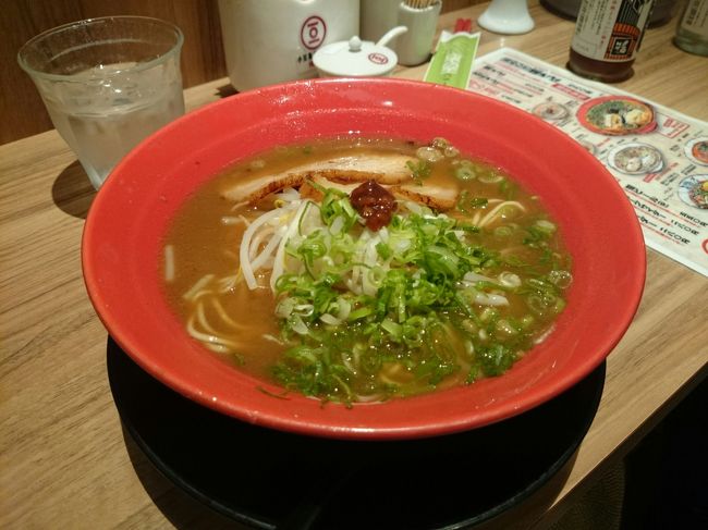 醤そば（700円）<br />麺は素麺のような細い感じ。スープは湯気がありませんが熱々です。札幌の「すみれ」のラードと似た仕組みになっているのかな？<br />（19：51）