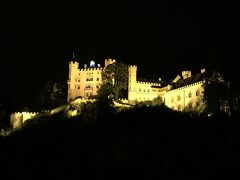 こちらはホーエンシュヴァンガウ城。お父さんのお城です。
ルートヴィヒ２世が幼少の頃を過ごしたお城だそうです。