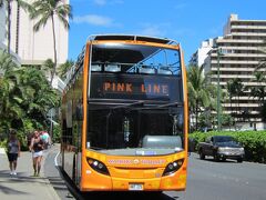 ワイキキエリアへ出発
トロリーバス（ピンクライン）はJCBカード提示で無料
