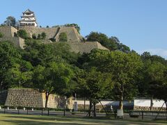 日本一高い石垣が有名な「丸亀城」