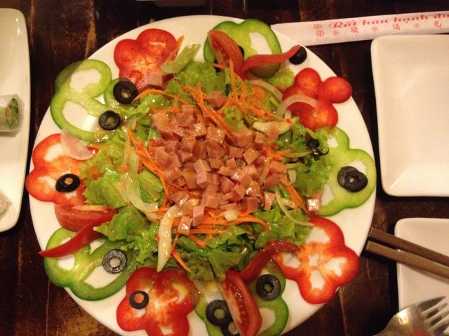 ベトナム料理じゃないけど、イタリアンサラダ