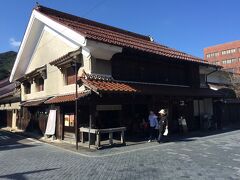 食後のデザートには津和野の和菓子店のフラッグシップ、「三松堂」さんへ。
