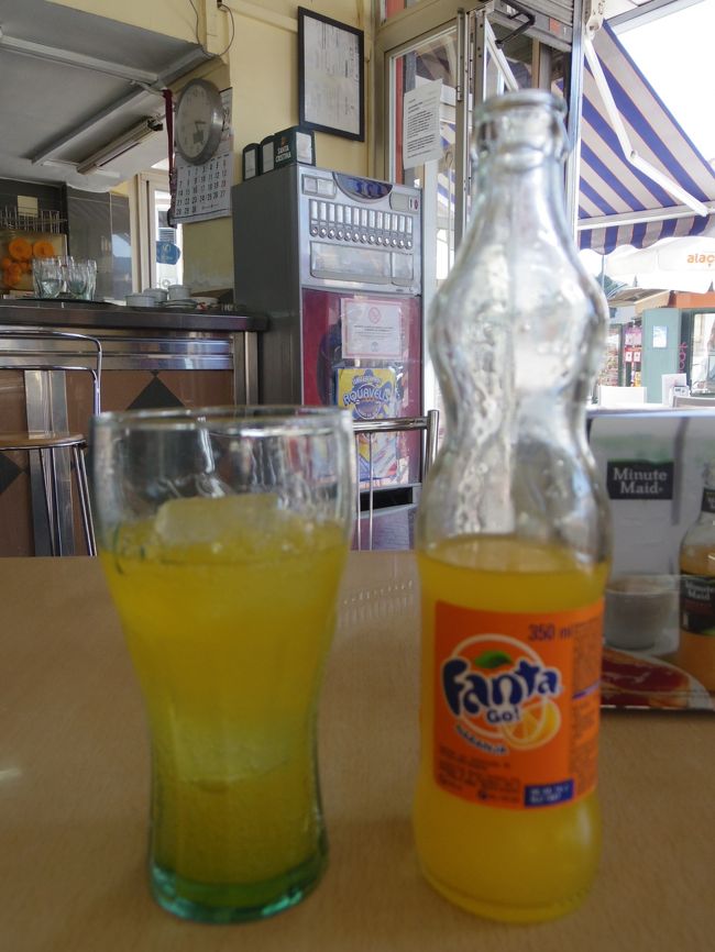 この旅で最後のファンタ・ナランハ<br /><br />１．６ユーロ<br /><br />合計６．１ユーロ