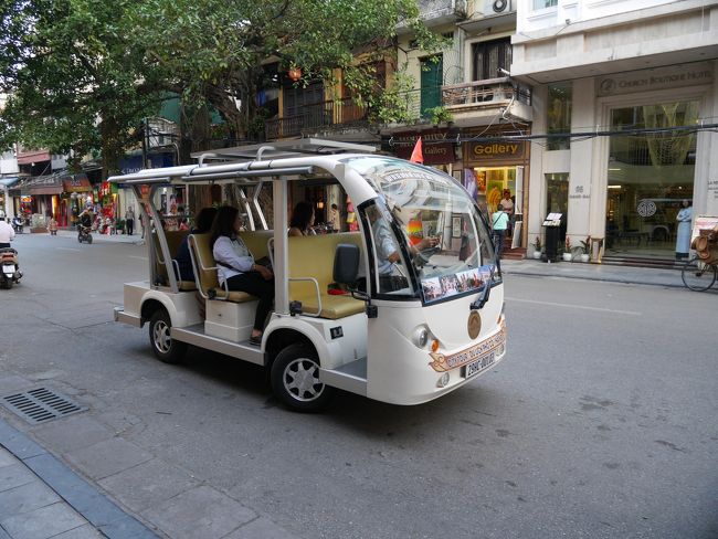 電気自動車乗りたかった〜ちょうど出払っていて、受付で断られてしまったのです。