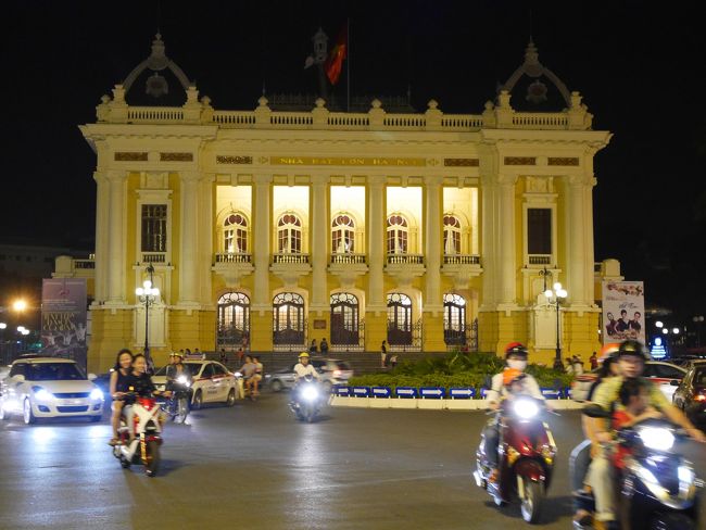 夜のオベラハウス