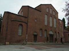 聖ソフィア教会
この教会の歴史を知ることができる地下の博物館が素晴らしい