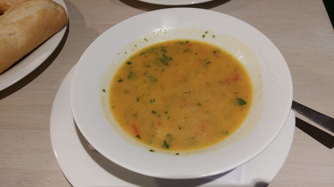 サカナのスープが予想外美味しいだ