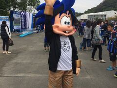 万博スタジアムへ。ガンバボーイおしゃれだなあ。