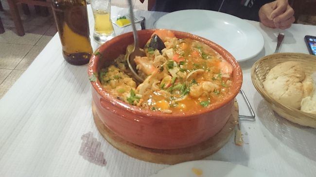 アロス　デ　マリスコ<br />量も多くおいしかった。