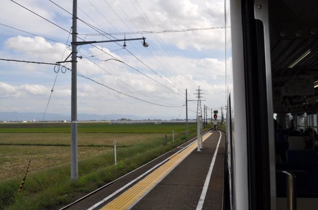 　1面2線の島式ホームです。