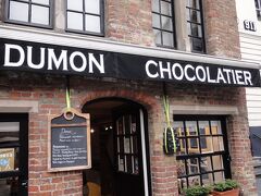 午後は自由行動。
早速チョコレート屋さんへＧｏ！
このお店のおばあちゃんが滅茶苦茶テンション高くて、面白かったです。
サッカーの川島選手が来店した時の写真とか見せてくれました。