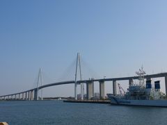 新湊大橋は日本海側最大級の斜張橋です。