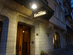 泊まるホテルはこちら。評価などは施設の方に掲載で割愛。
フレンドリーで趣のある良いホテルでした。