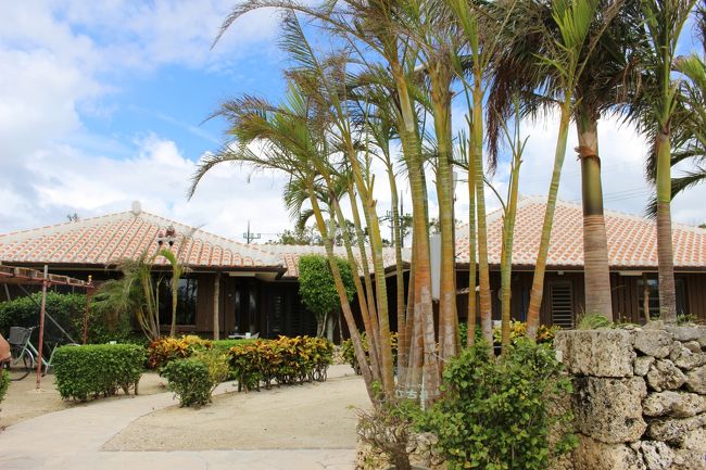 飲食店もあります<br /><br />食べようか？と一瞬思いましたが<br />未だお腹がいっぱいの状態です<br /><br />美味しそうな匂いに後ろ髪を引かれながら<br />先に進みます