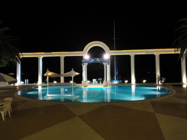 吸い込まれていくような景色です。