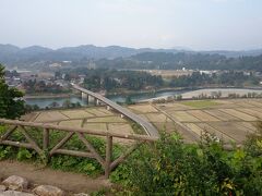 高速道路上のサービスエリア
信濃川を見渡せる景色が良いです。