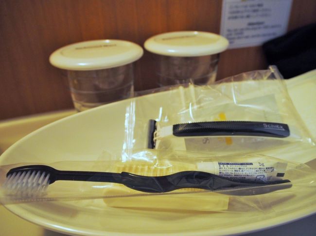 アメニティは一通りそろっています。<br /><br />ここの髭剃りは切れ味抜群。