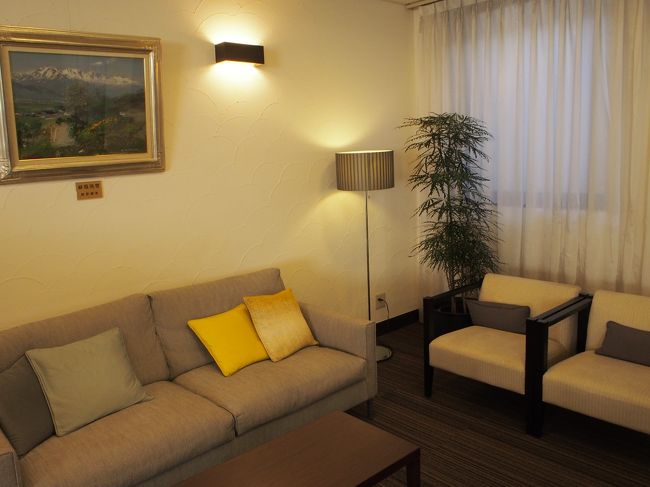 ロビー階の様子。<br /><br />ゆったりのソファーセット。