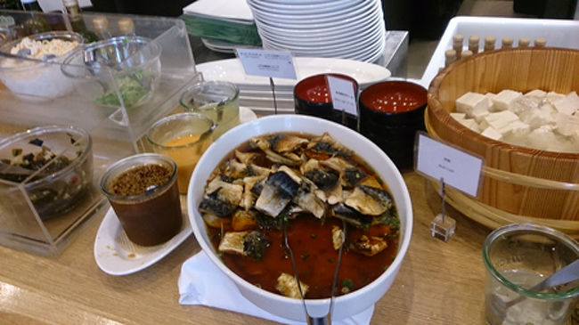 お魚を炊いたもの。