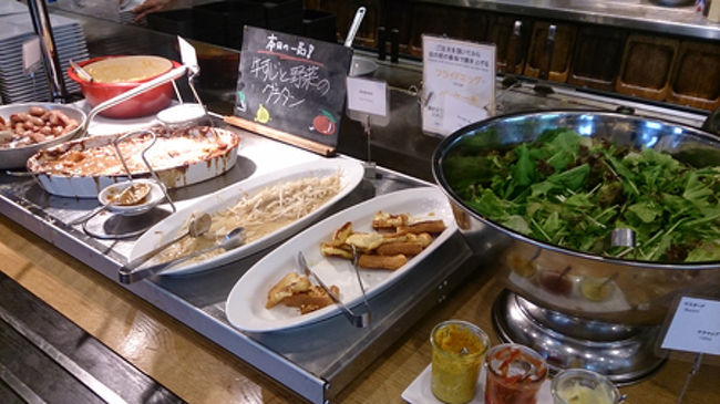 本日の一品は牛筋とお野菜のグラタンです。