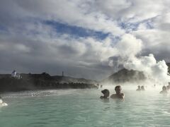 気ままなお天気のアイスランドだけど晴れてくれて良かった♪

カメラはロッカーに再び戻りしまってから温泉に浸かりました！