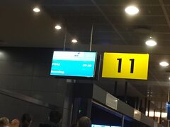 ７：３０発　アイスランド航空でヘルシンキに向かいます。
