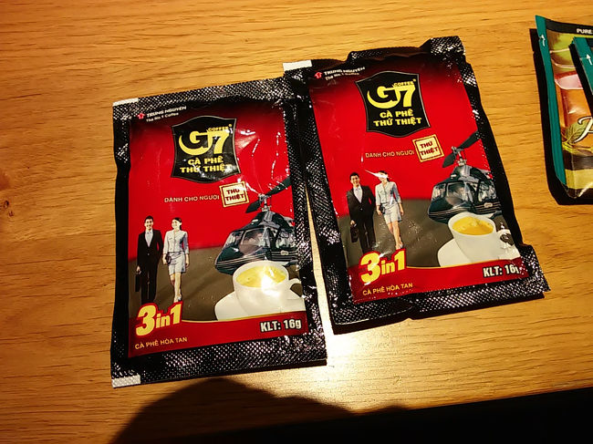 フリーで飲める顆粒のベトナムコーヒー。<br />加糖されてます！<br /><br />ロッテマートにも大量に売ってたので、人気あるのかな？