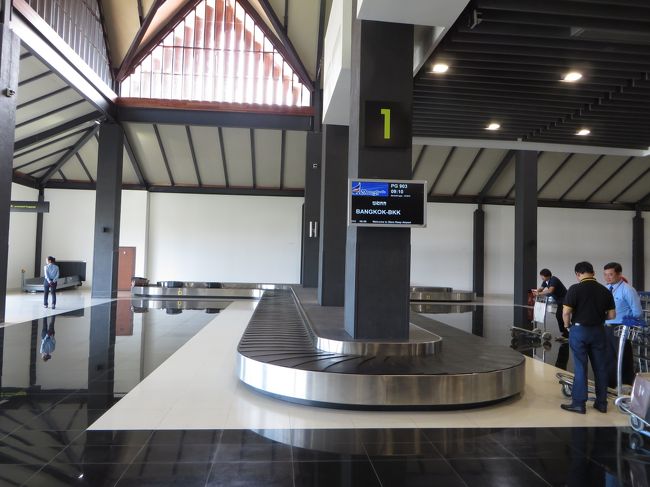 荷物を待っている間、アライバルビザでも全く時間にロスがないことがわかりましたので、次回来ることがあったらそうします。