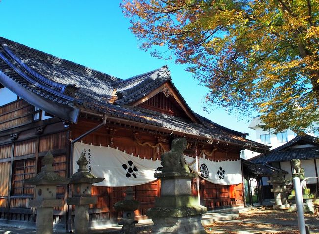 松本城は人でごった返していましたが、<br />こちらは静か〜