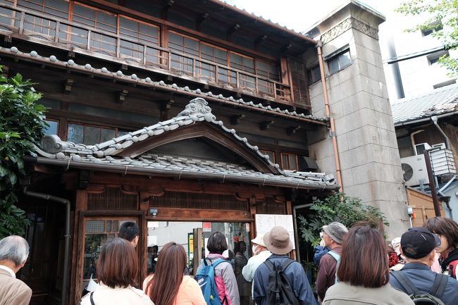 元は銭湯です、現在は飲食店<br />古い建物です