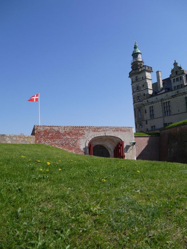 クロンボー城はシェイクスピアのハムレットの舞台として有名。<br />って言いながら、名前くらいで物語を知らないんですけどね。。。