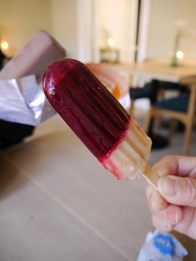 デンマークで初のアイス。