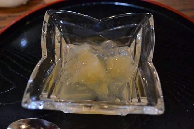 これは食後にサービスで付いてきたデザート。これもコンニャク。<br />甘味料にキシリトールが使われているんだって！砂糖とかは不使用。