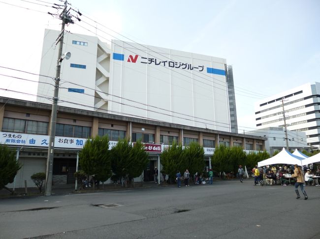 しかし、、、<br />市場まつりは９時から午後１時まで<br />　<br />市場そのものが終わるのが早いのです。<br />私らがゆっくり歩いて到着したのが１２時過ぎ<br />　<br />ほとんど売り切れでした。　(*_*;<br />　<br />市場内飲食店もすでに完売のようでシャッターが下りてます。<br />　<br />