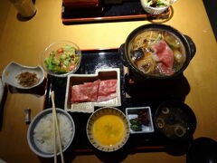 まずは東京、京橋「旬味」ランチ
すき焼き御膳２５００円美味しゅうございました。