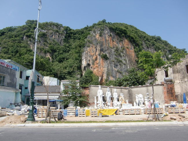 五行山がこんなにも過酷で面白い山だとは思いませんでした。<br />ダナンへ行かれる方！お勧めですよ。<br /><br />＊気温が30度までならOKでしょうが、それ以上ならお勧めしません。