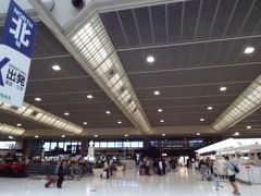 成田第2ターミナルへ9時半前に到着y(o^−^o)y
子連れ旅行3連続で2タミ。
たまには1タミ行きたいよぅ。