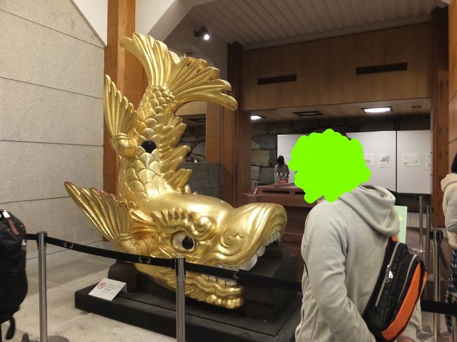 しゃちほこも！<br />上に乗って写真撮れるタイプのしゃちほこもいました。