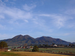 目を左へ転じれば、二俣山と皆ヶ山もくっきりと。
素晴らしい景色だなぁ
それにしても、よくぞここまで晴れてくれた。
感謝感激だよ。