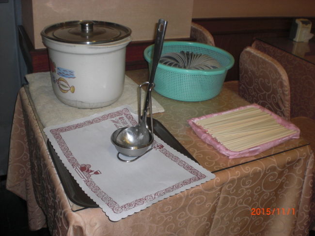 ご飯は有りませんでしたが、おかゆ・パン・コーヒー等揃ってました。