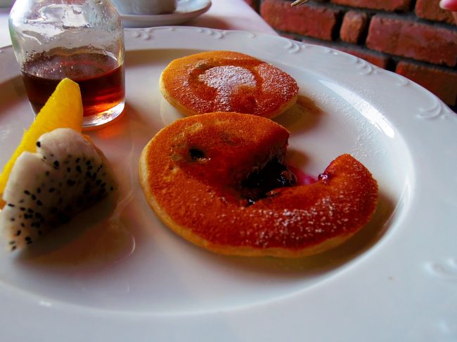 友達が頼んだパンケーキ。<br />中からブルーベリーソースがトローンと出てきておいしかった。