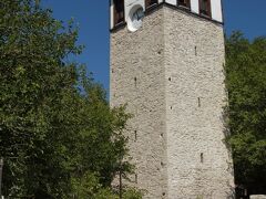 時計塔(Saat Kulesi)

1793年にサドゥラザム・イッゼト・メフメト・パシャ(Izzet Mehmed Pasha)により建てられた時計塔です。


時計塔：http://safranboluturizm.gov.tr/page.asp?ctg=2&id=4
サドゥラザム・イッゼト・メフメト・パシャ：https://en.wikipedia.org/wiki/Izzet_Mehmed_Pasha