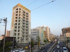 今夜のお宿は　岡崎スーパーホテル

この日、2週間ほど前から名古屋の宿を探すが、
なぜかこの日に限って安い宿から高い宿まですべて空きがなく
どうしてって？日でした。
